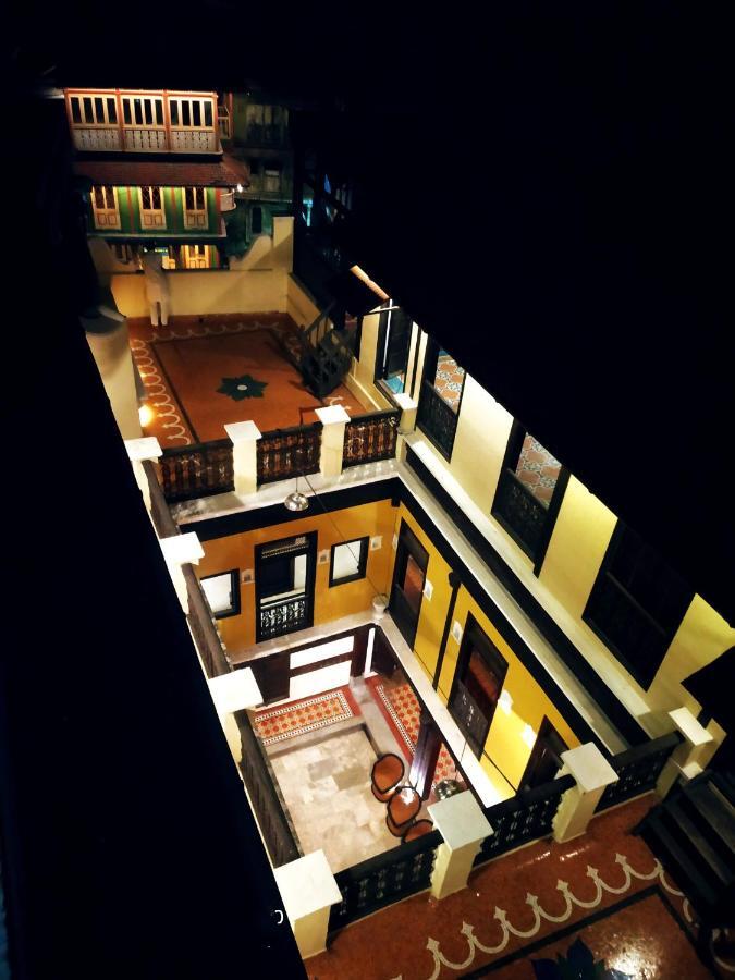 Bed and Breakfast Deewanji Ni Haveli Ahmadabad Zewnętrze zdjęcie